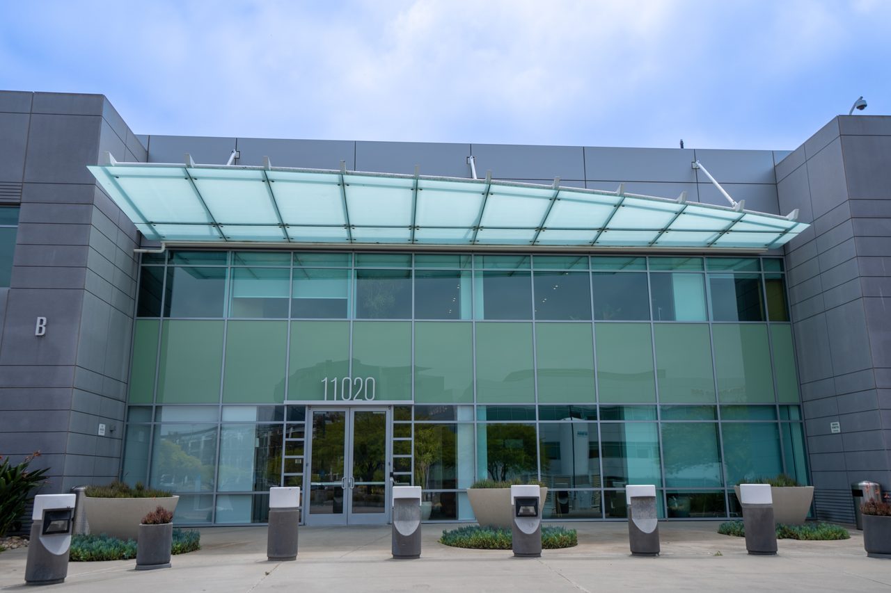 Discovery Corporate Center B image 3