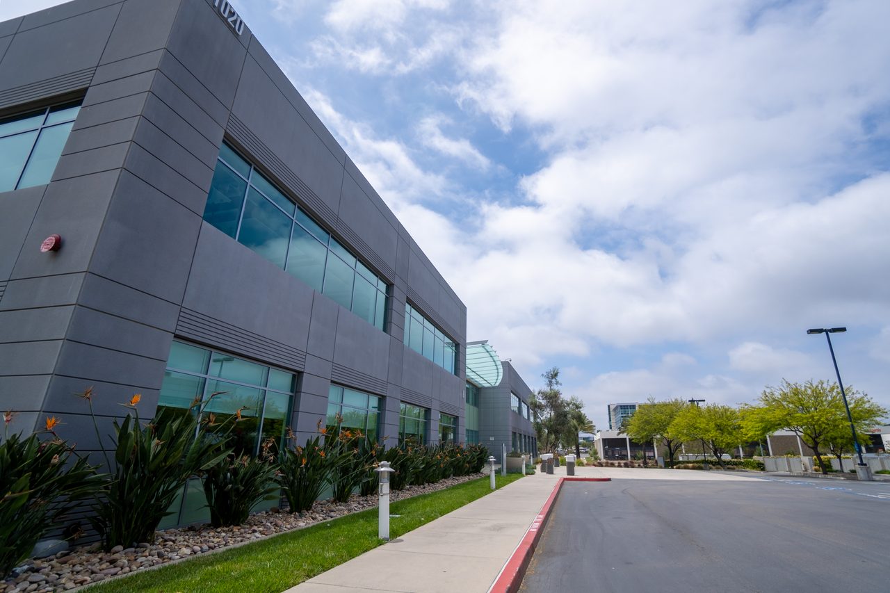 Discovery Corporate Center B image 5